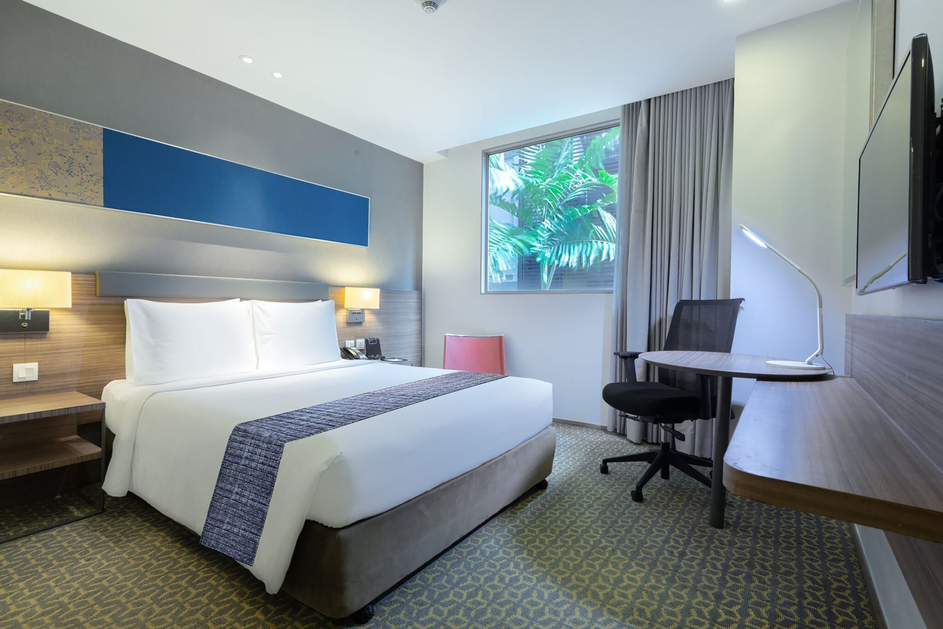 Holiday Inn Express Bangkok Sathorn 2