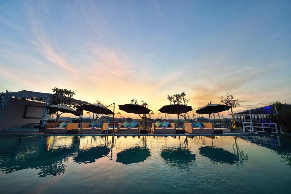 De Vins スカイ ホテル セミニャック