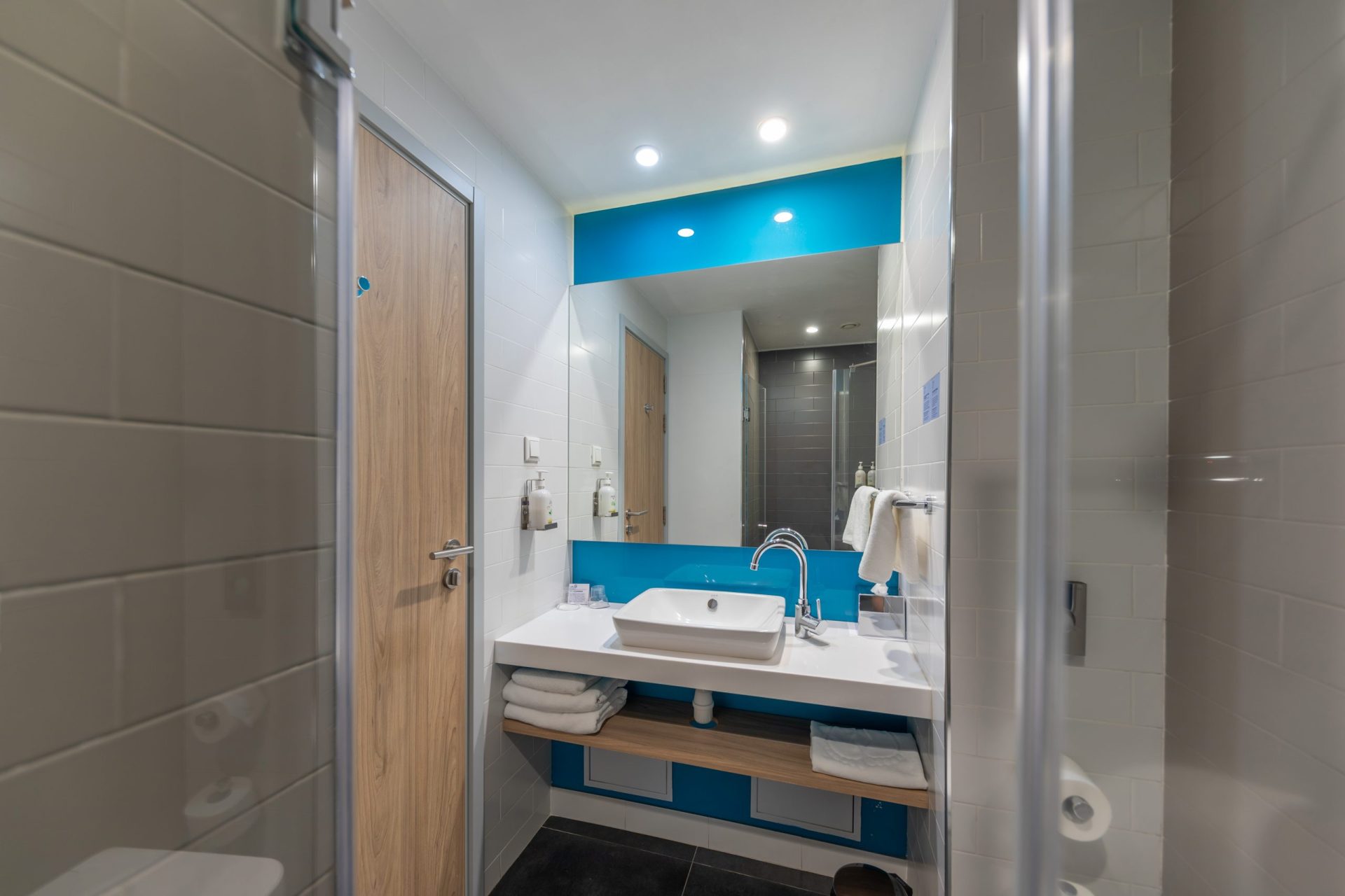 Holiday Inn Express – Yerevan by IHG 2