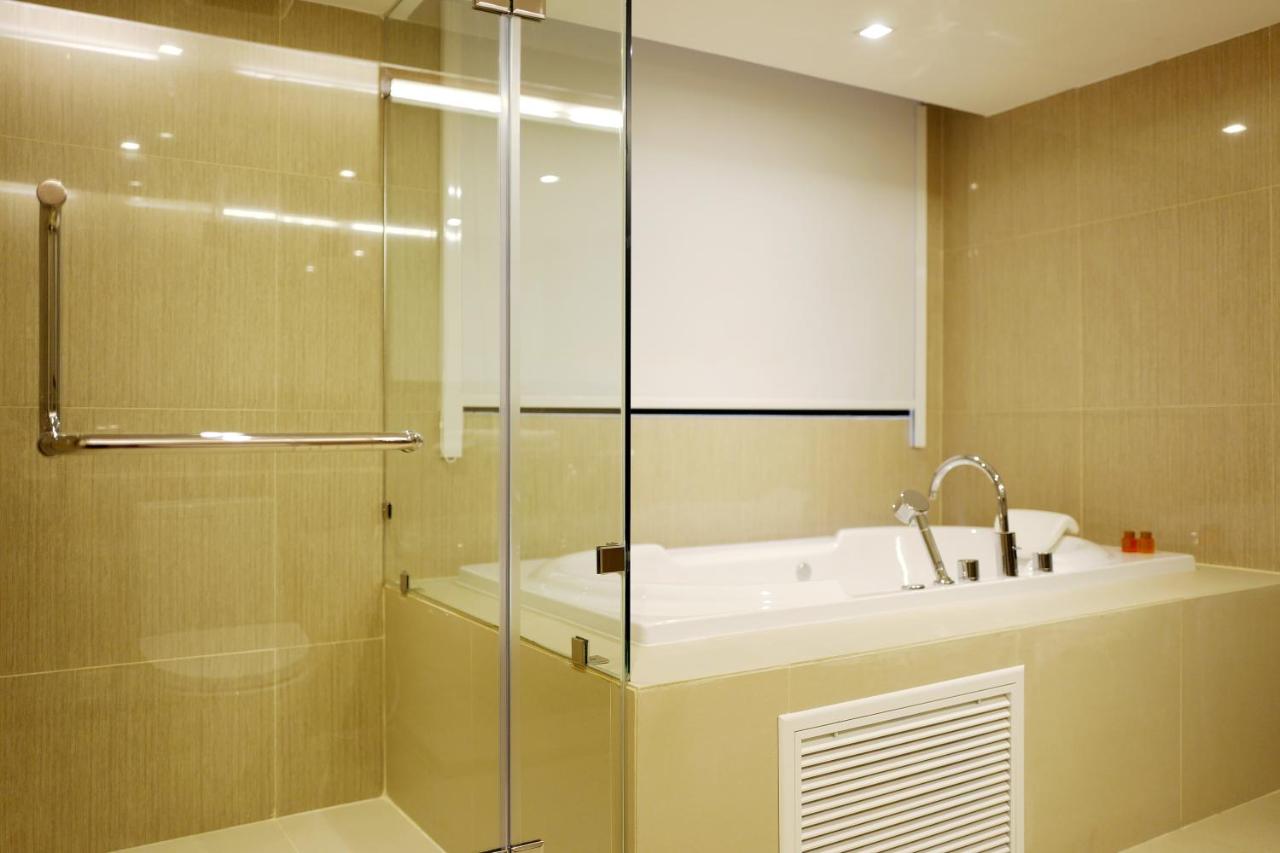 S33 Compact Sukhumvit Hotel 2