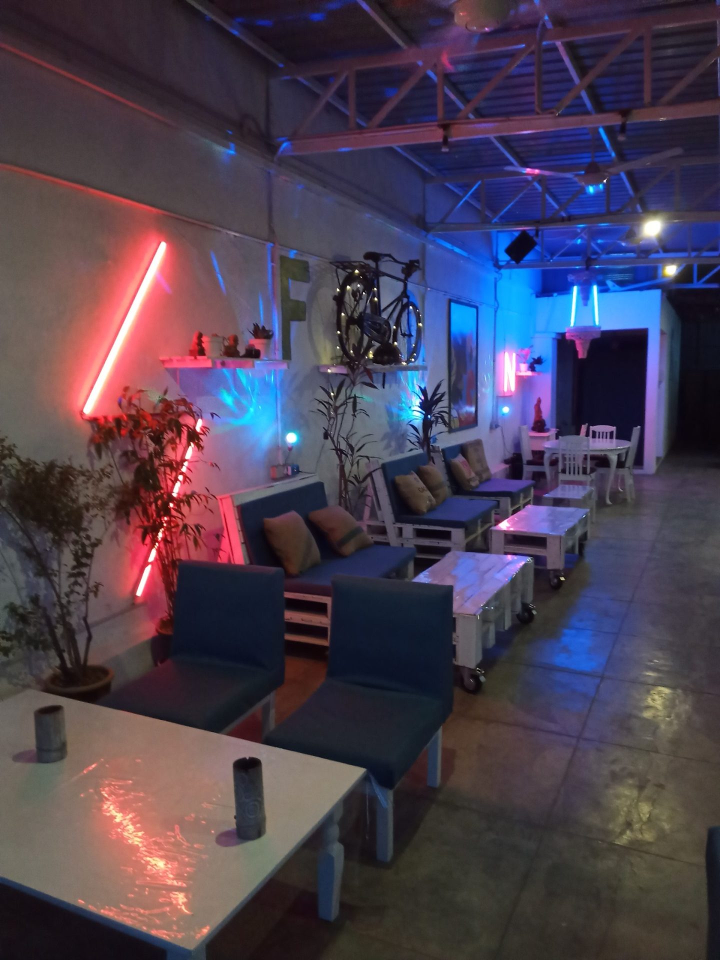Birdnest Guesthouse Rooftop Terrace 3