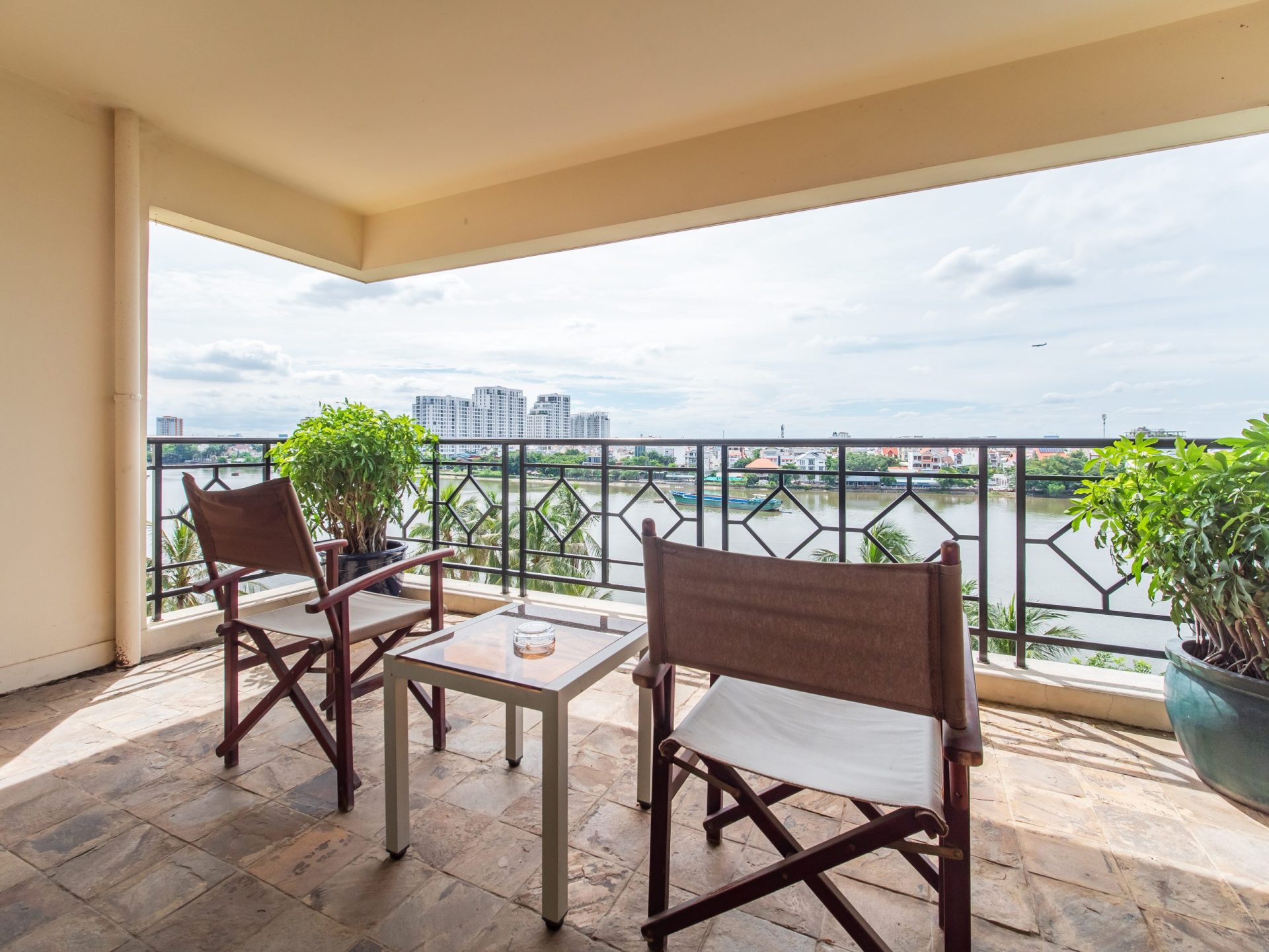 Saigon Domaine Luxury Residences 14