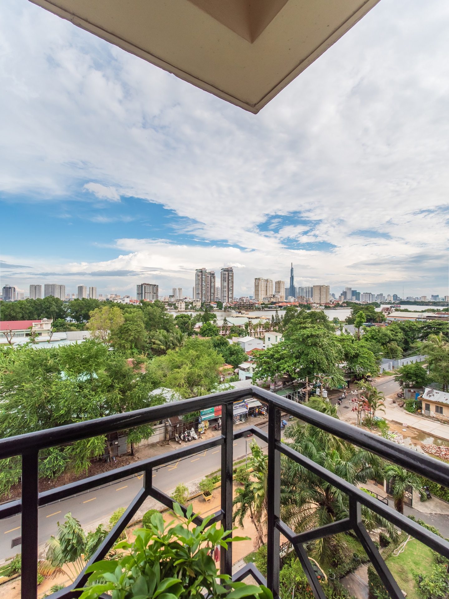 Saigon Domaine Luxury Residences 32