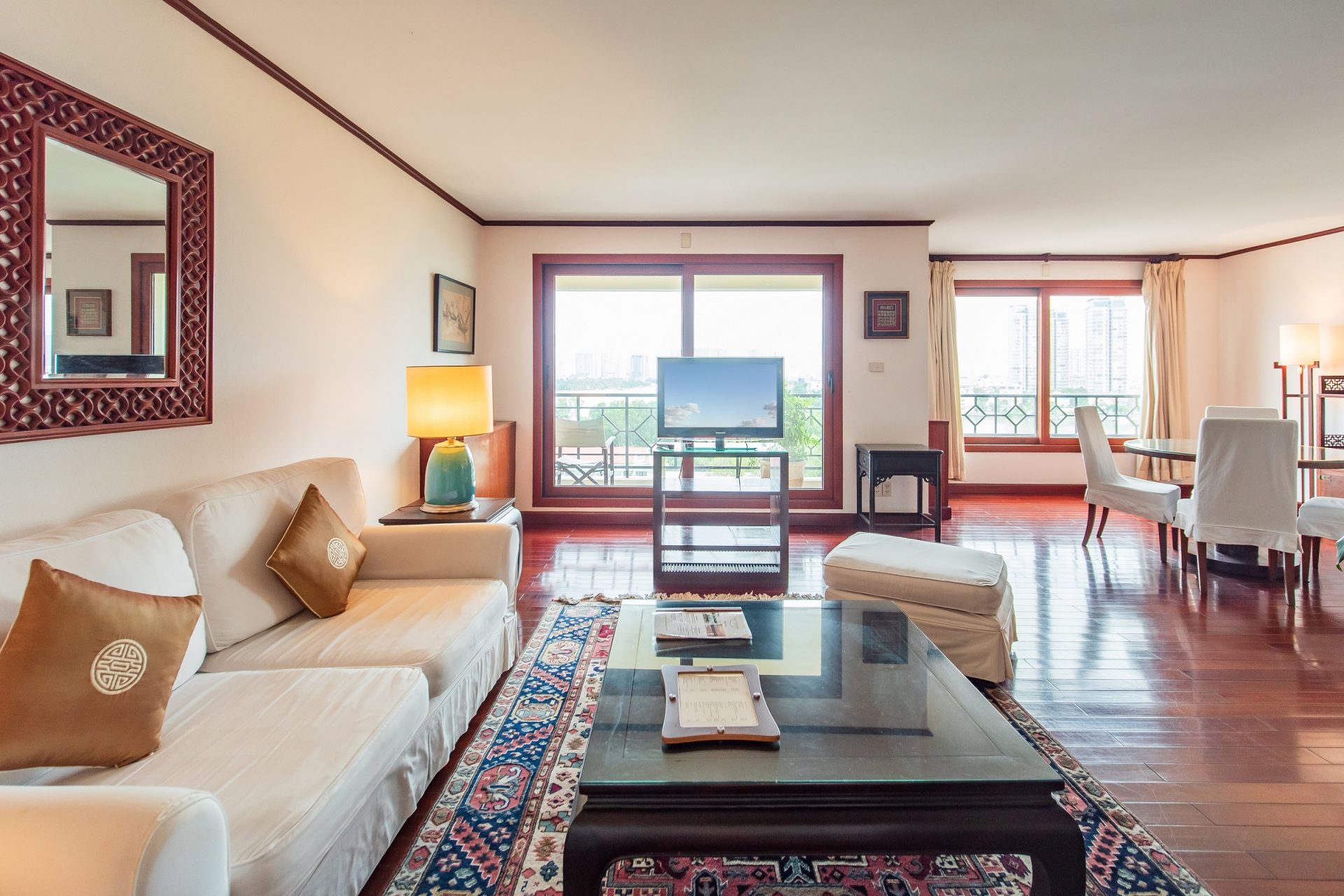 Saigon Domaine Luxury Residences 12