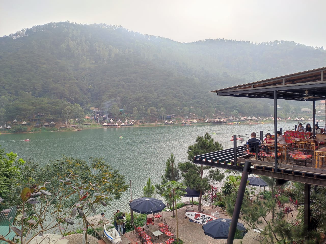 GISY Lake House 10