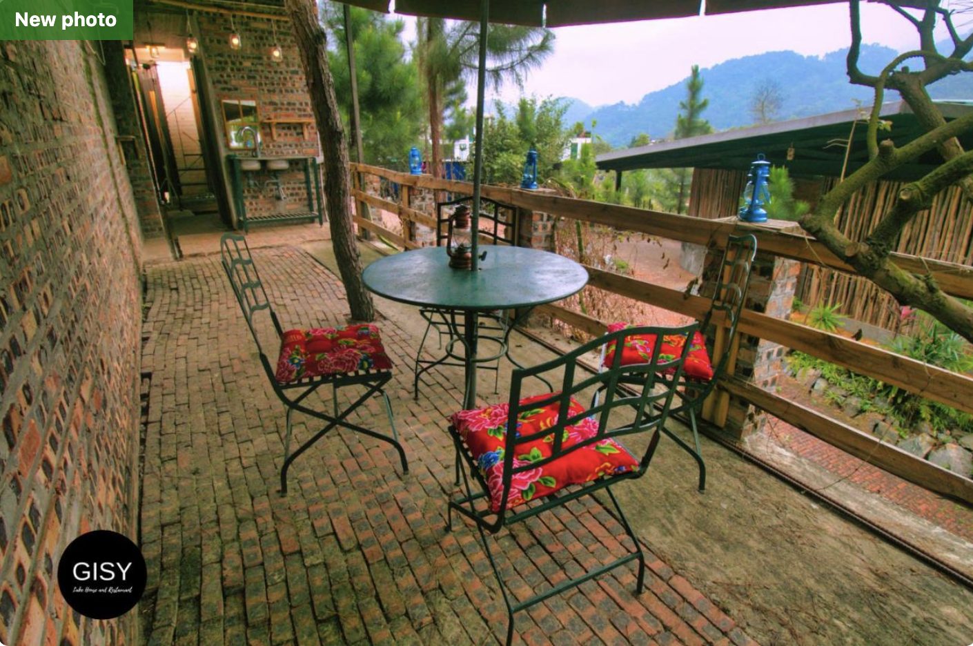 GISY Lake House 5