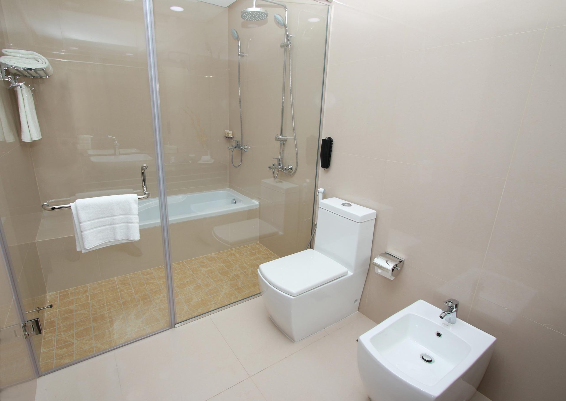 Park Regis Lotus Hotel - Deluxe Room- King Bed- Sea View 3