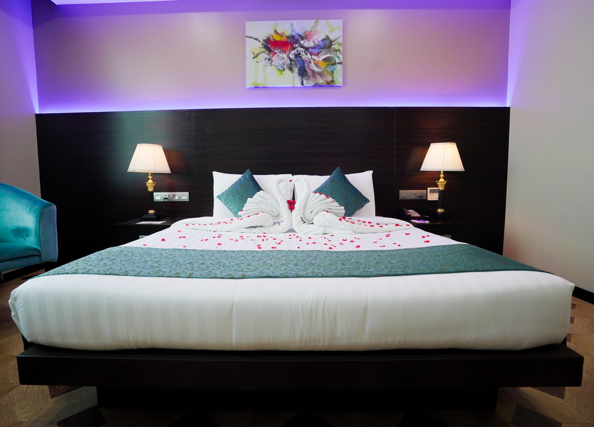 Park Regis Lotus Hotel - Deluxe Room- King Bed- City View 4