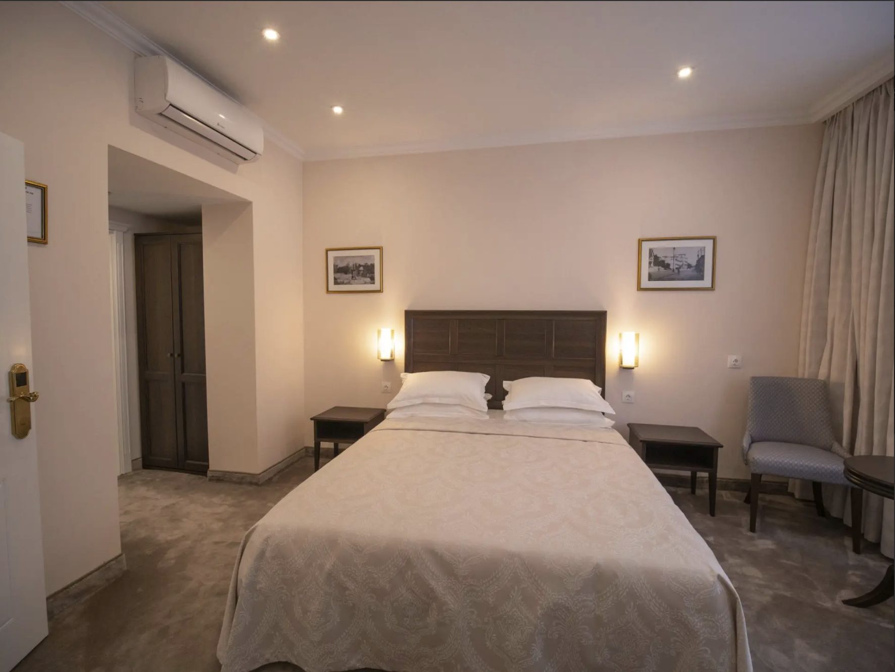 Double Deluxe Room