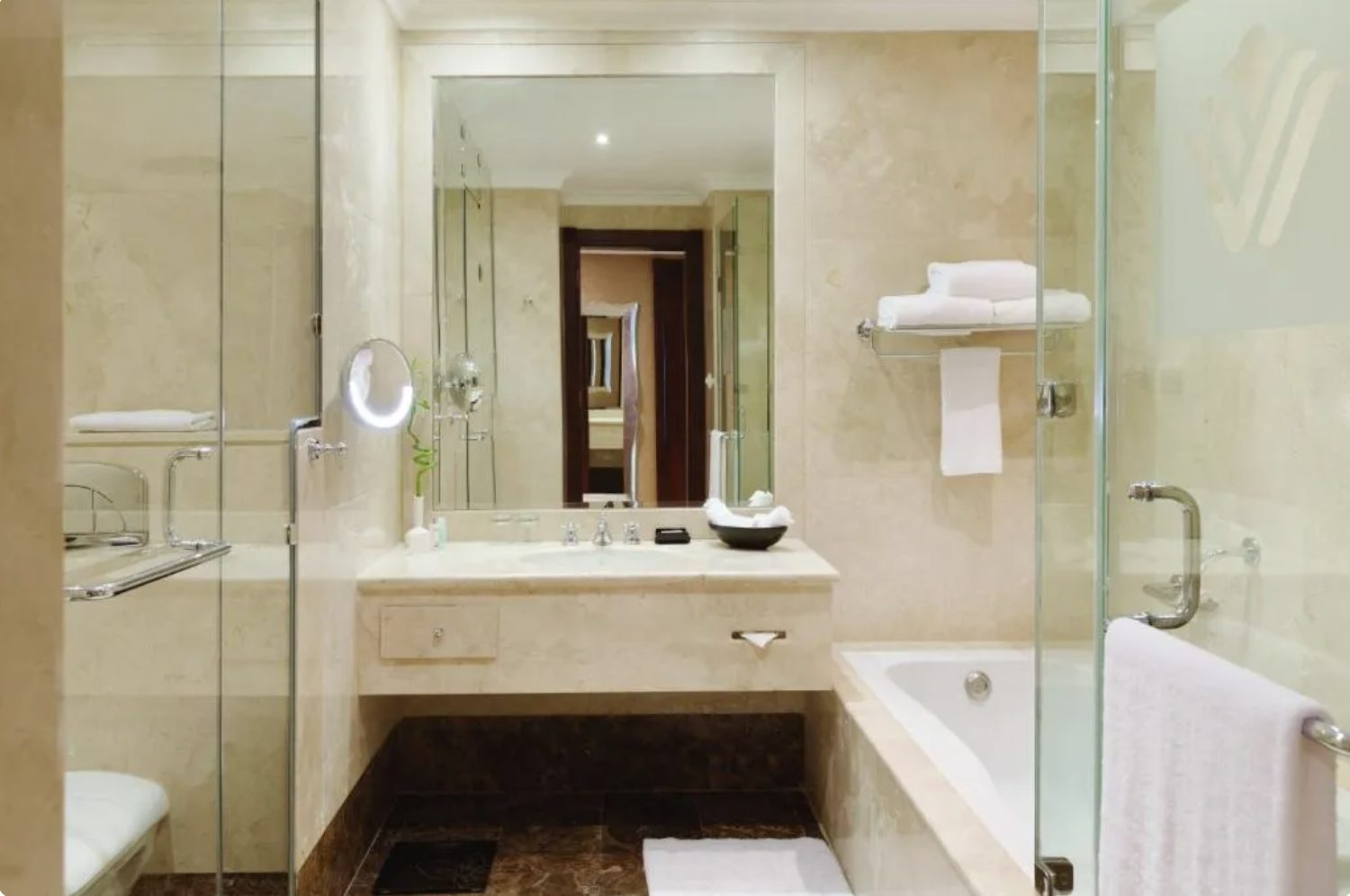 Executive Twin Room 3