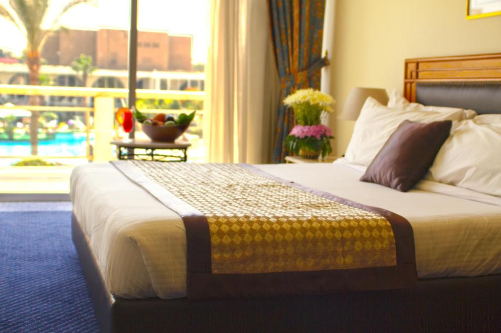 Pyramids Park Resort Hotel 5