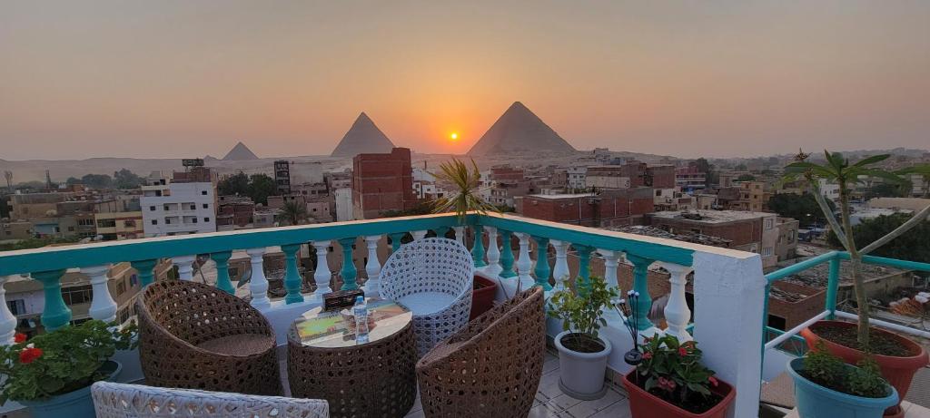 King Room with Balcony 4