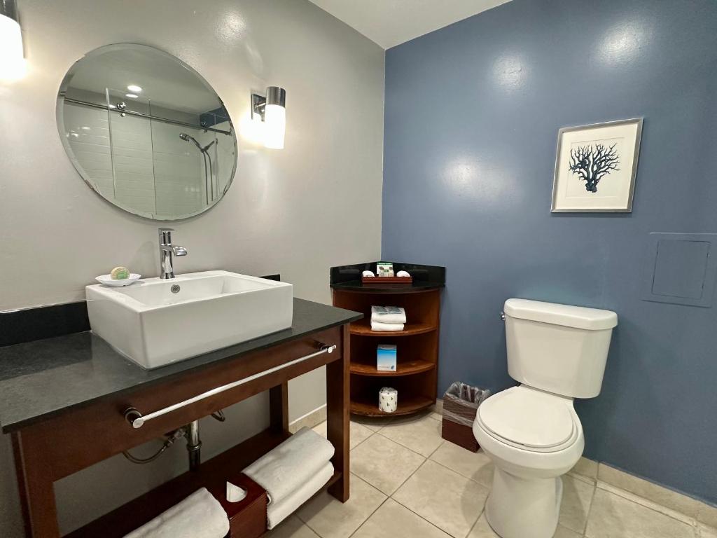 Pacific Inn 5