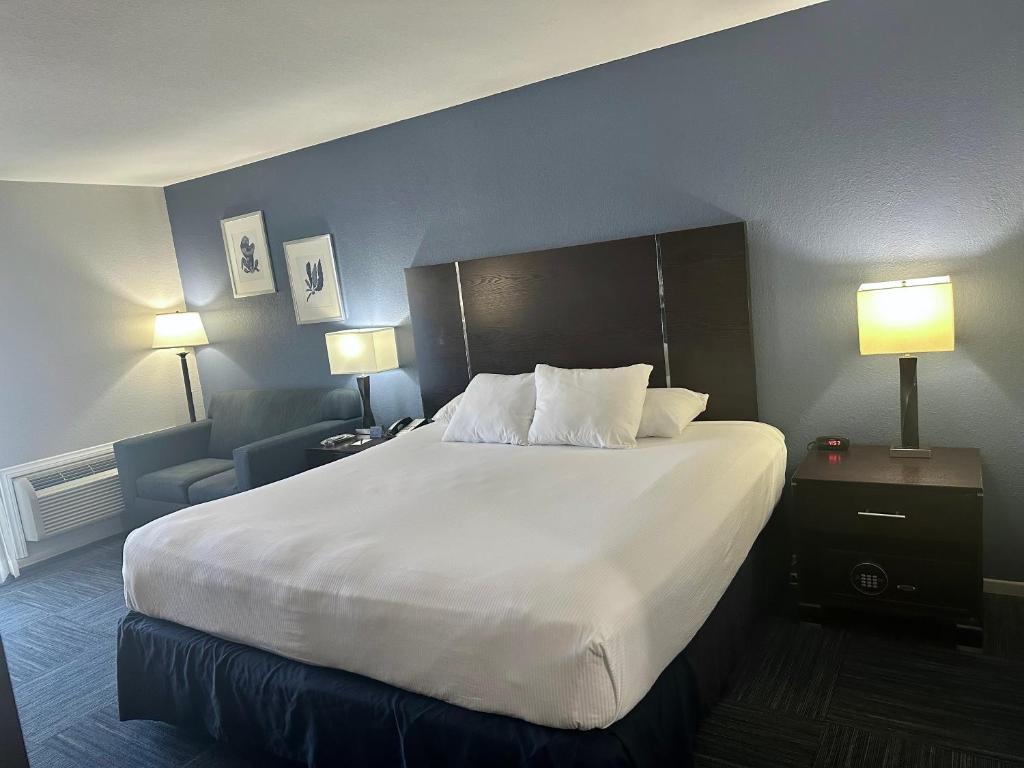 Pacific Inn 2