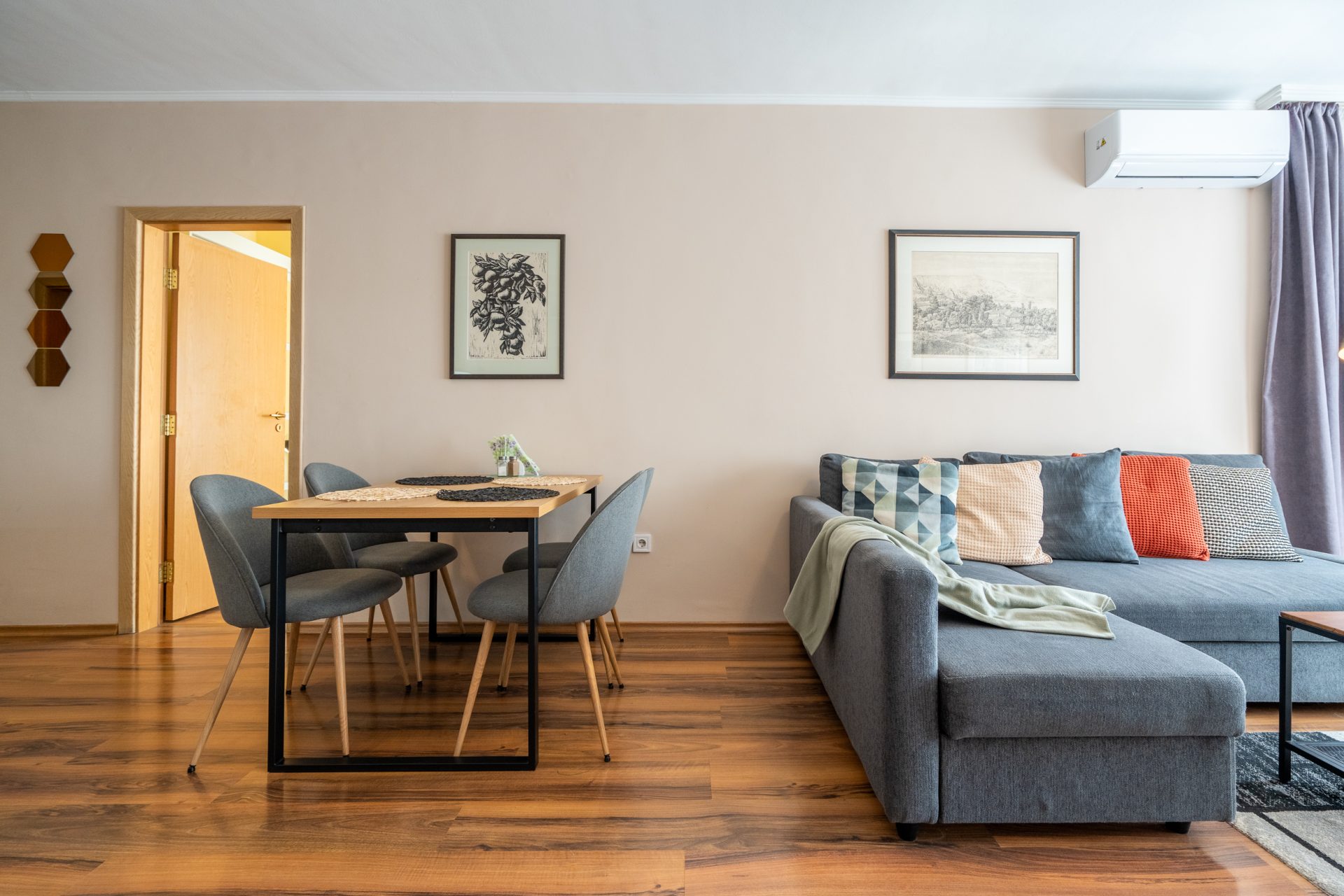 Allure And Elegant Central Apartment 3