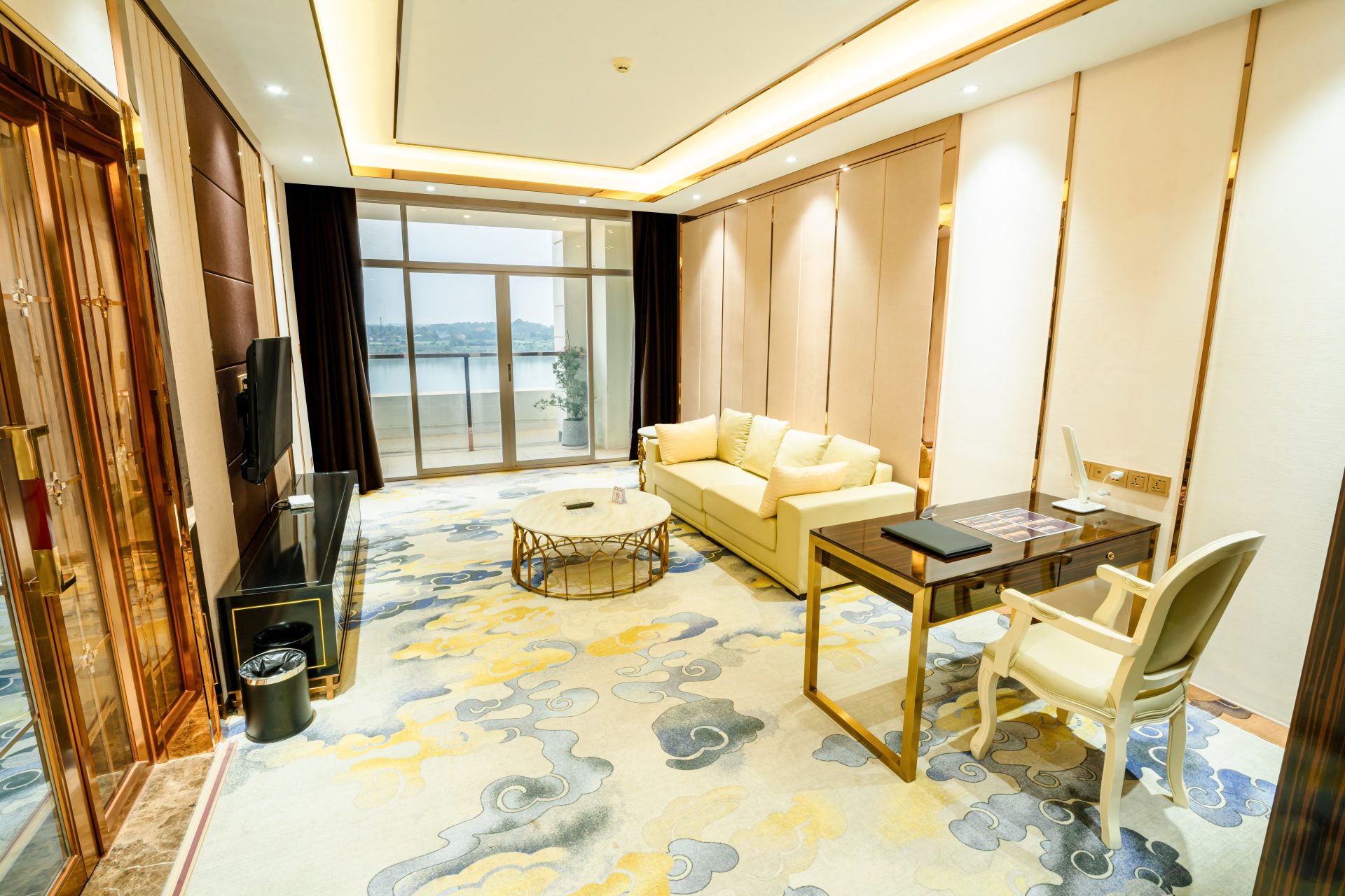 Executive Suite Mekong View 3