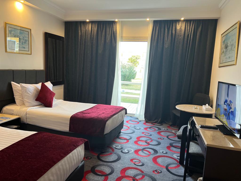 Pyramids Park Resort Hotel 37