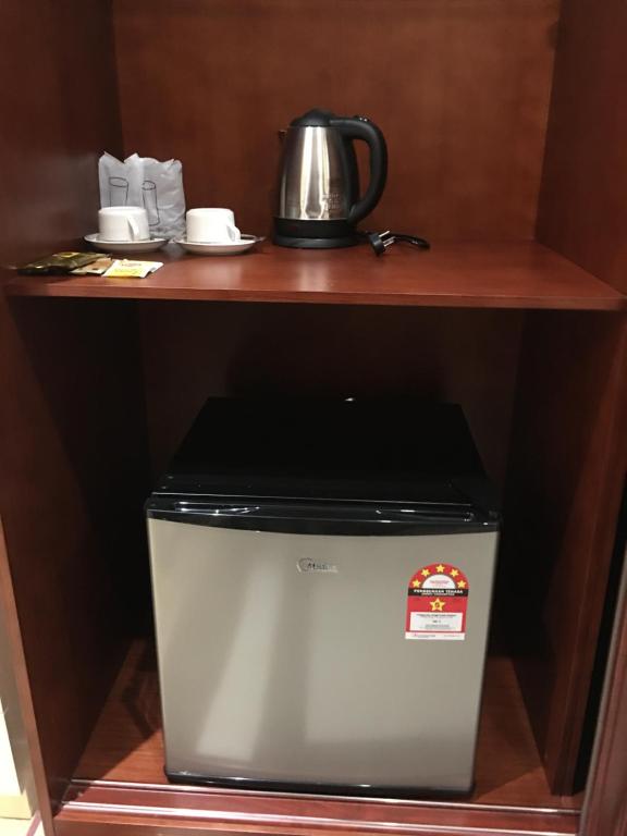 ST Hotel Wattay Airport - DELUXE TWIN CITY VIEW 7