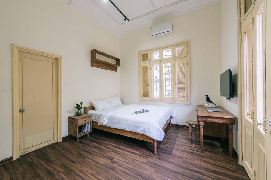 NYNA House-Traditional Studio-Near Walking Streetarden in City-Balcony-Egg Coffee Class 18