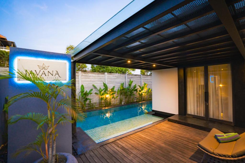 Javana Royal Villas 11