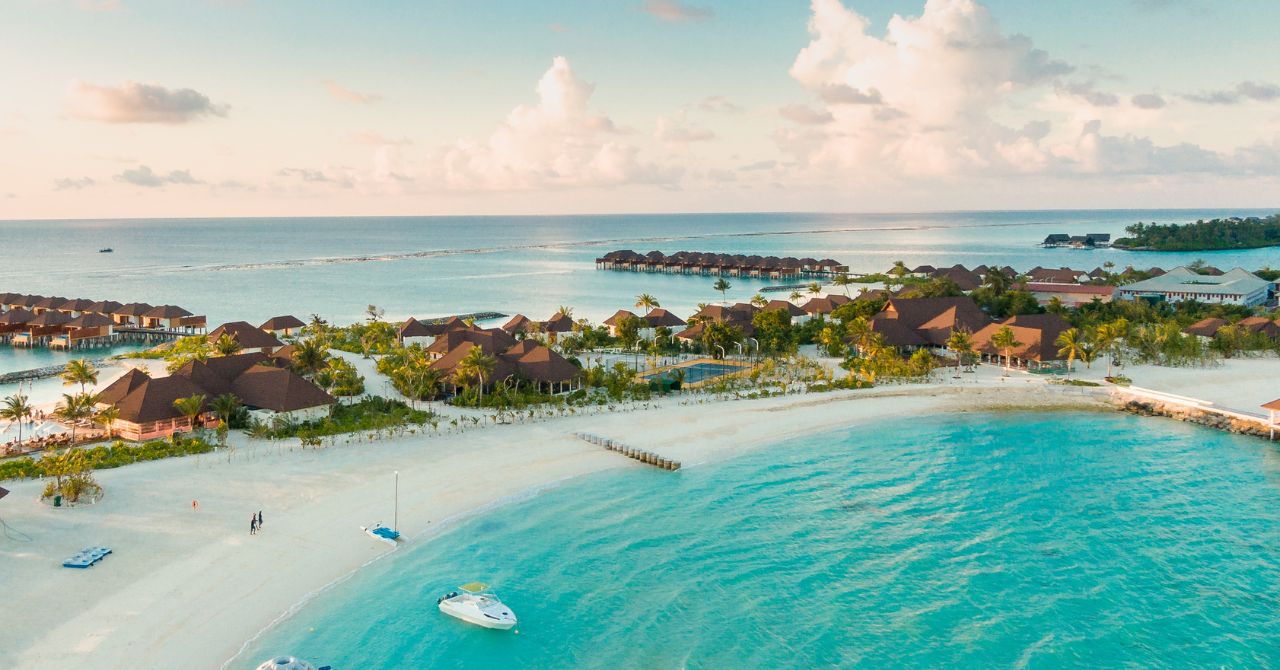 Layover Cebu: Why Day-Use Hotels Are Perfect for Transit Travelers