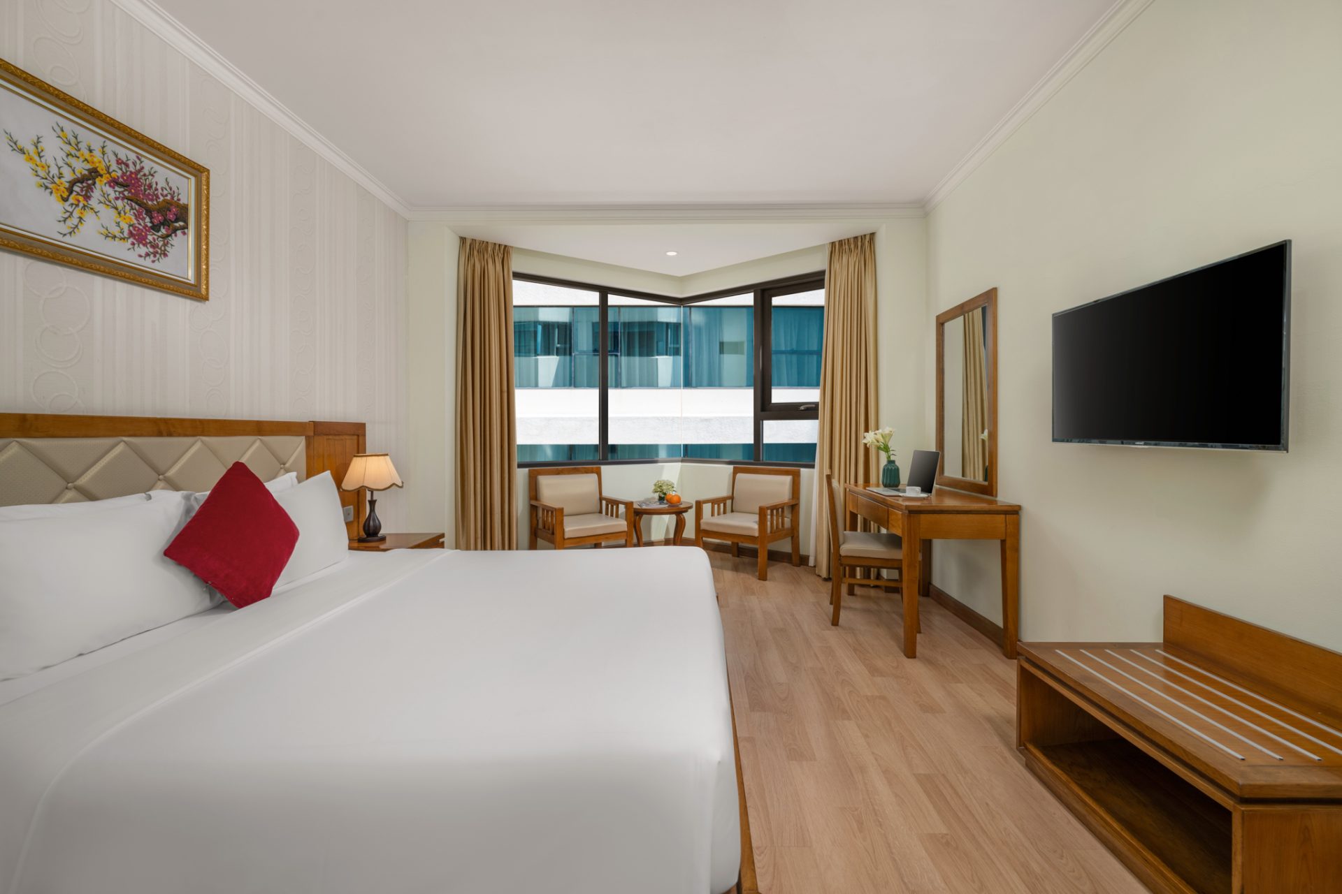 Serene Beach Danang Hotel 8