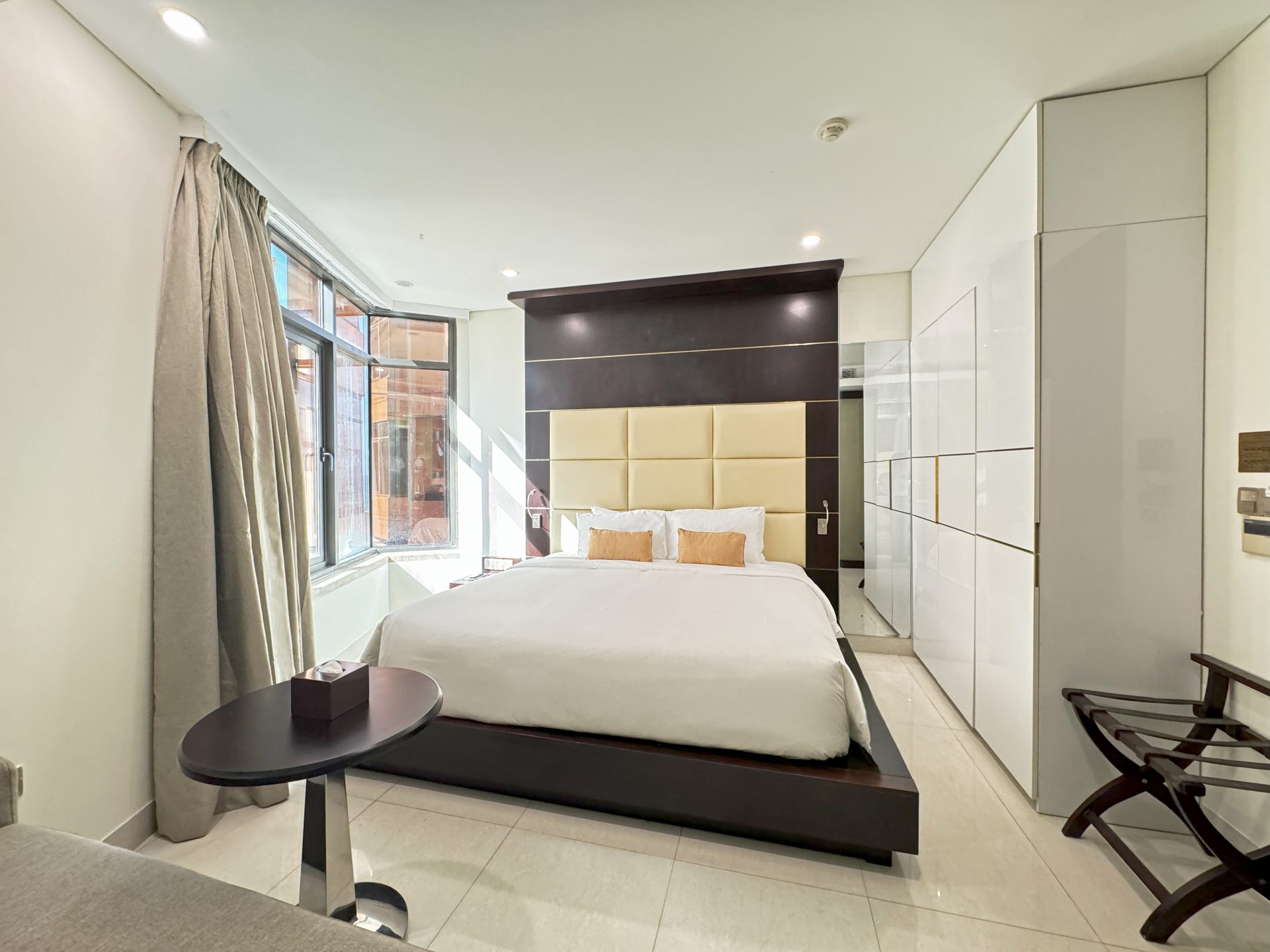 Holiday Beach Hotel Danang 58