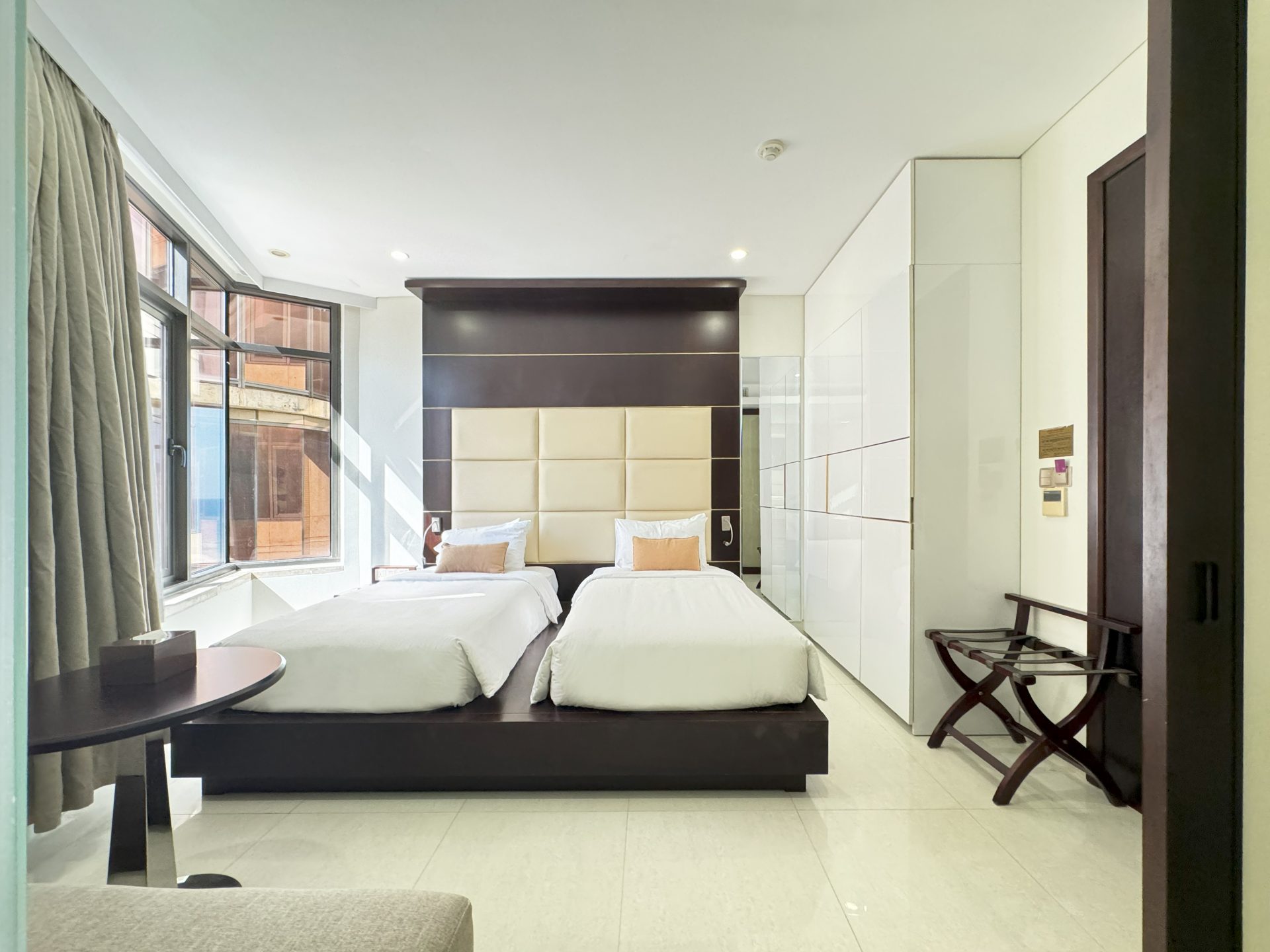 Holiday Beach Hotel Danang 24