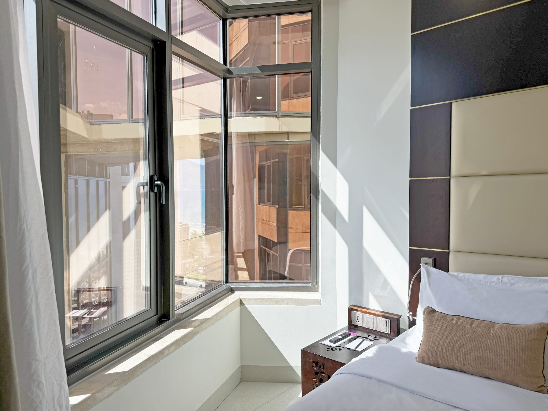 Holiday Beach Hotel Danang 40