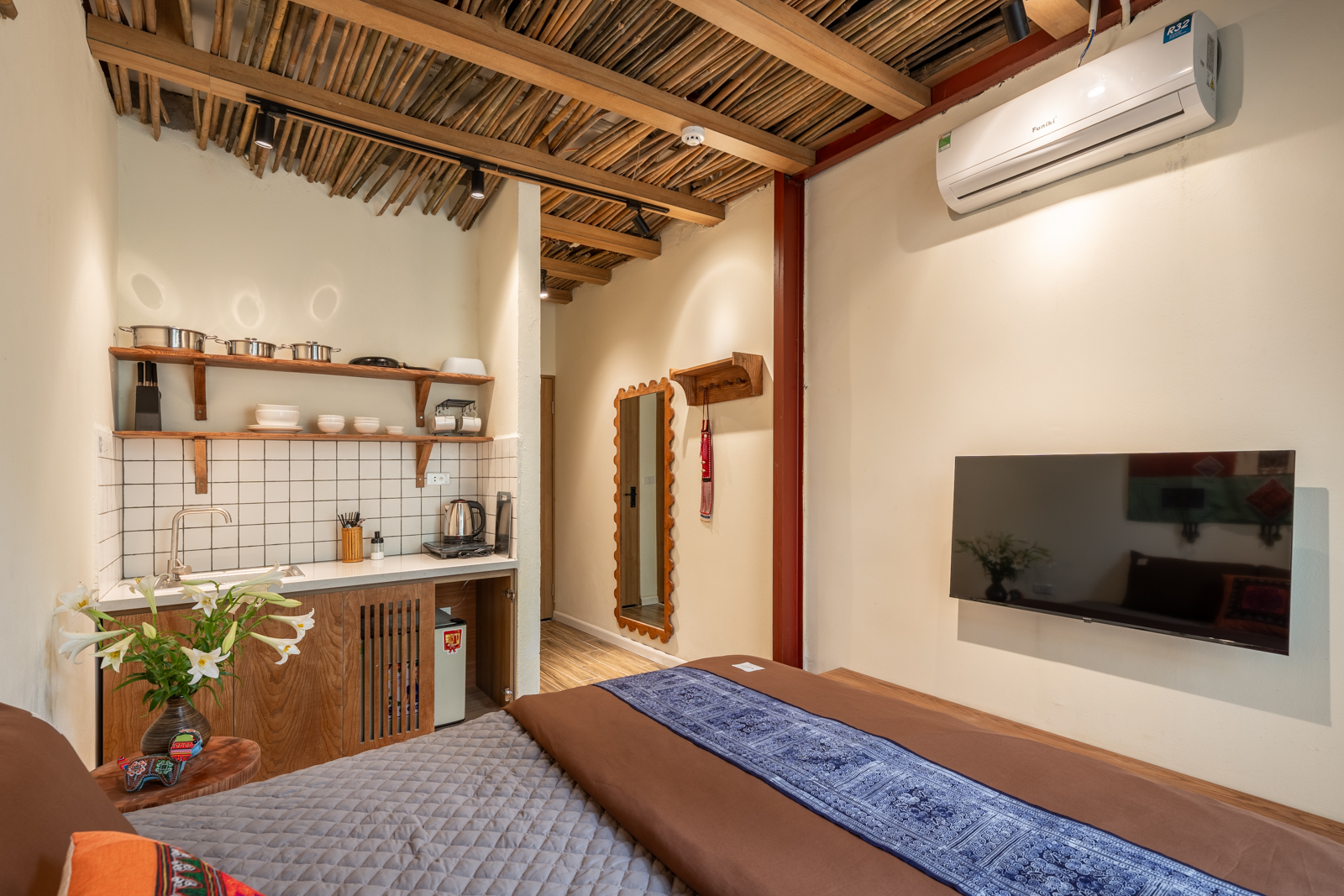 NYNA House-Traditional Studio-Near Walking Streetarden in City-Balcony-Egg Coffee Class 11