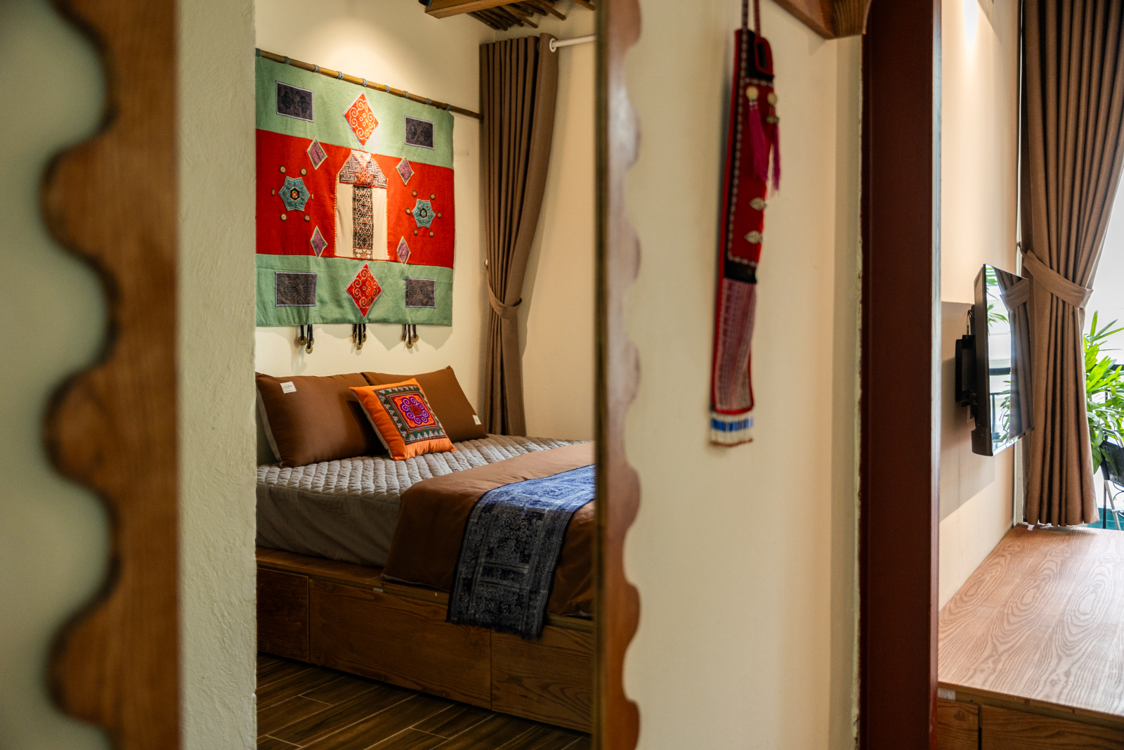 NYNA House-Traditional Studio-Near Walking Streetarden in City-Balcony-Egg Coffee Class 7