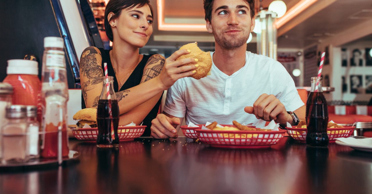 Enjoy Singapore Local Food on the Go: Tips for Transit Travelers and Couples