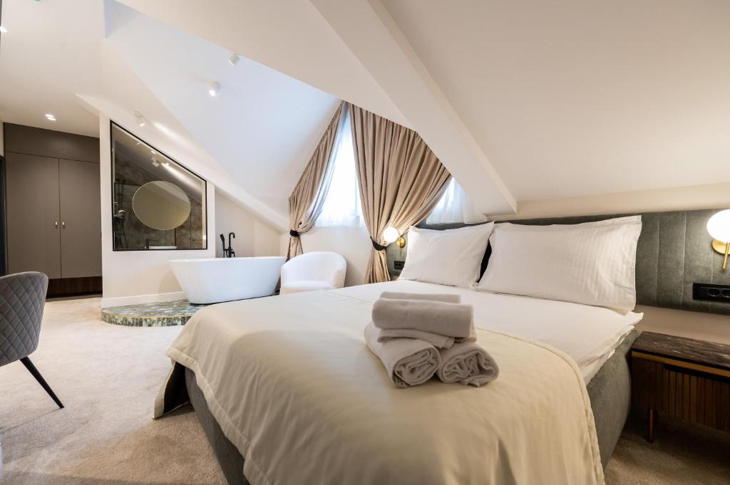 Hotel Bohemian Garni 4