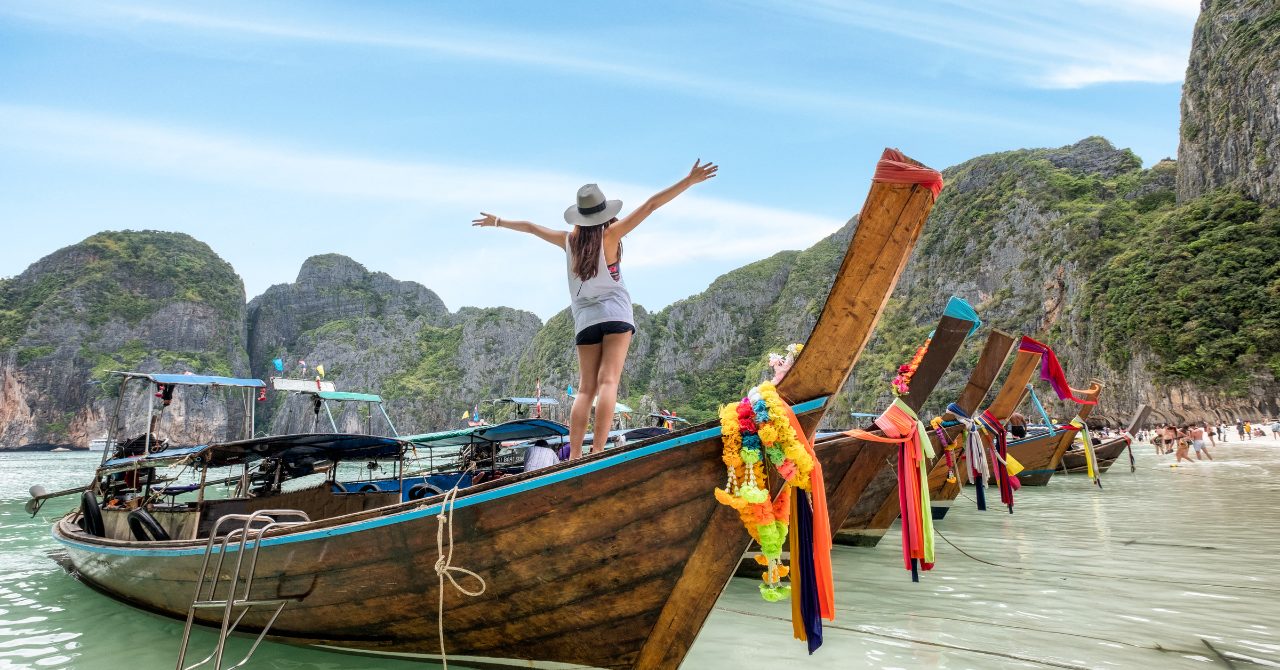 Phuket Transit for Solo Travelers: Your Guide to a Safe & Comfortable Day Use Hotel