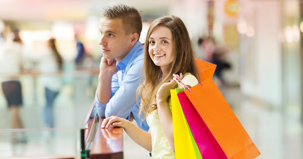 Phuket Shopping for Couples on Layover: Romantic Finds & Quick Stops