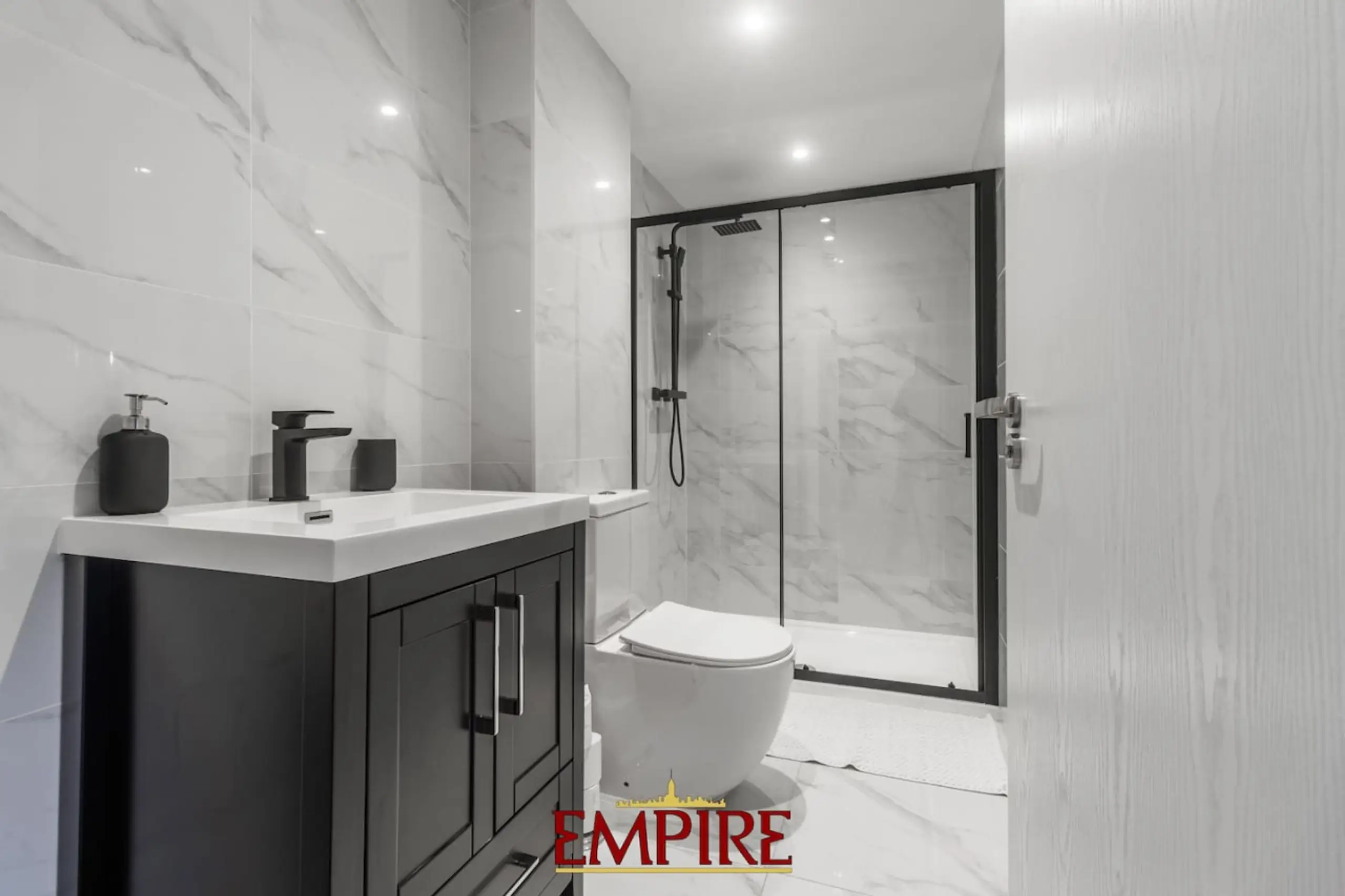 Empire Stay Limited 77