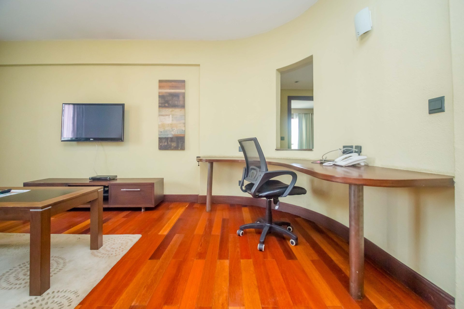 Taarifa Suites 44