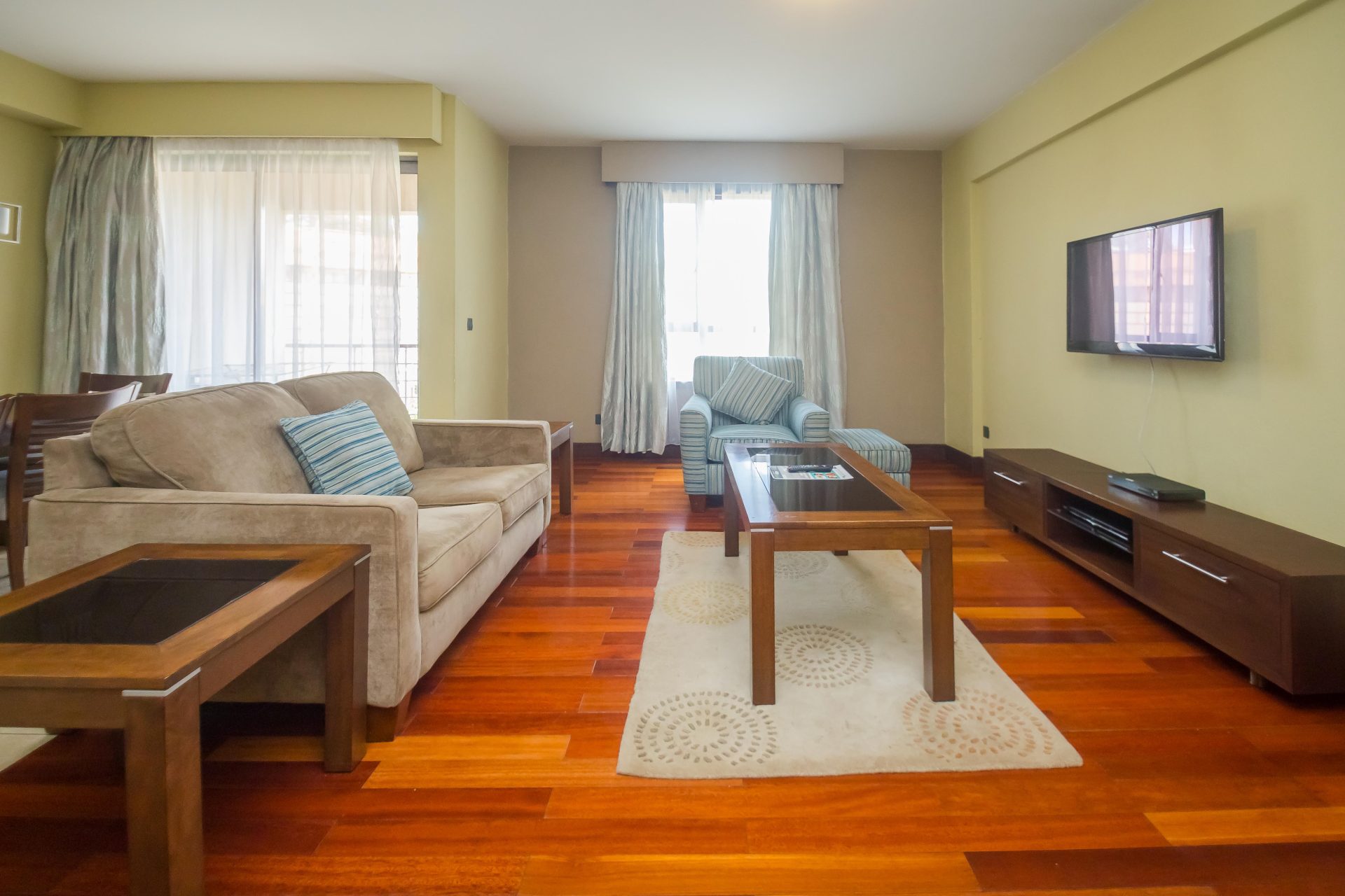 Taarifa Suites 9