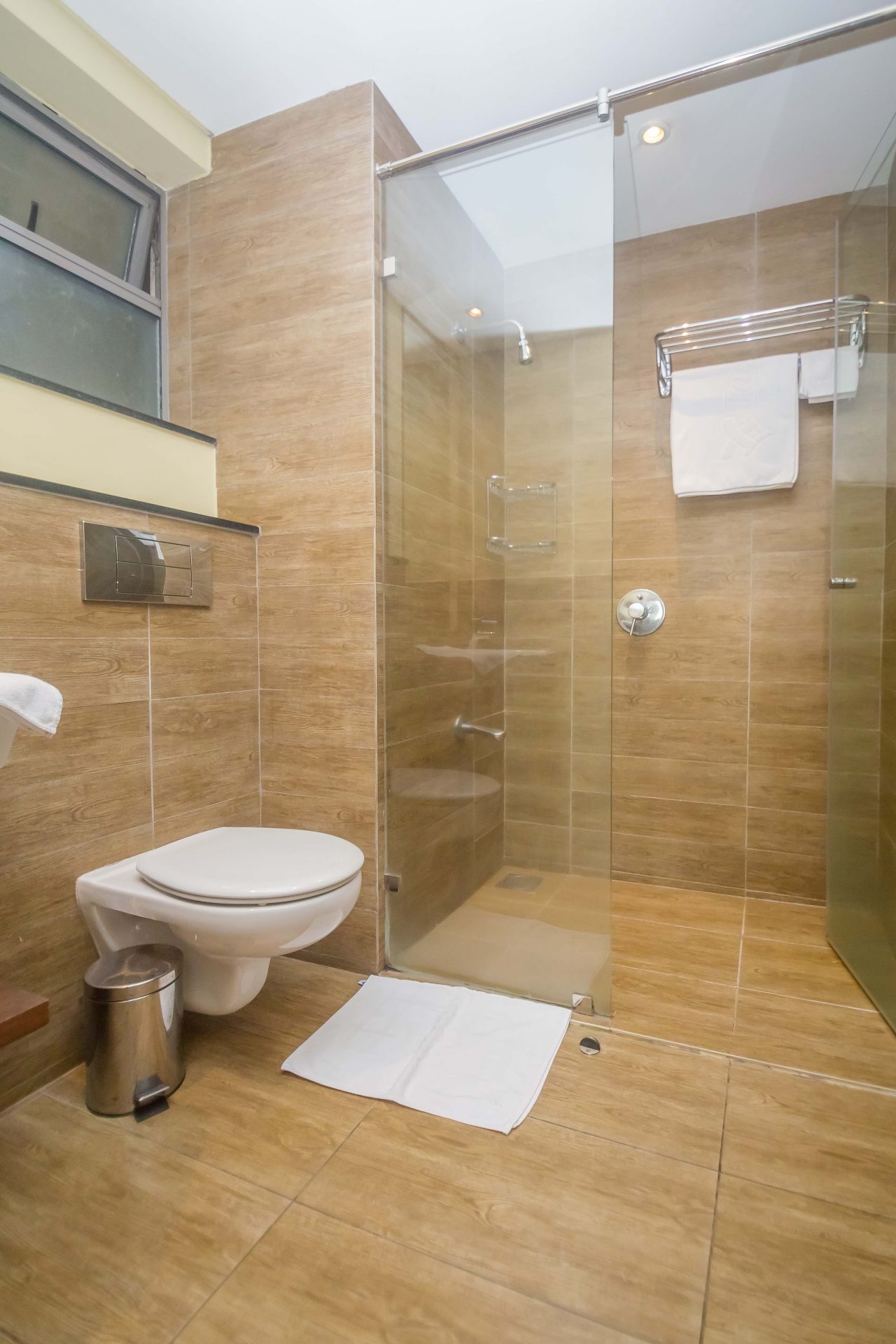 Taarifa Suites 115