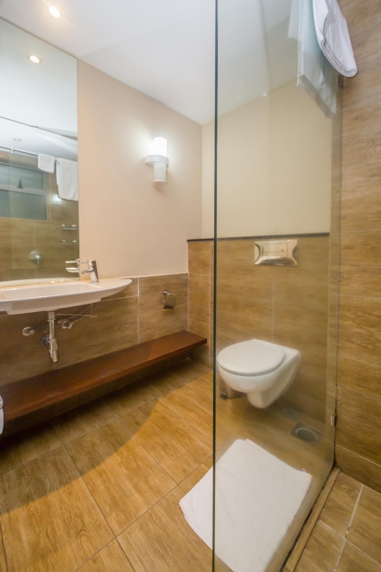 Taarifa Suites 100