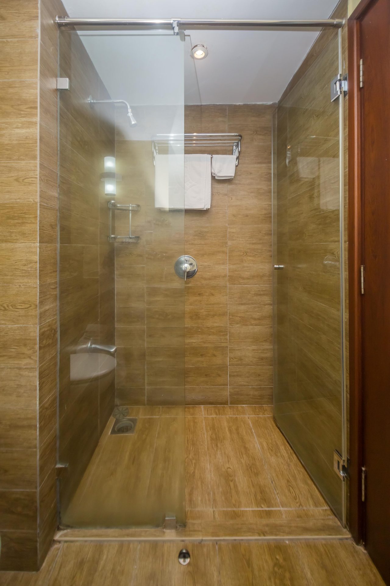 Taarifa Suites 112