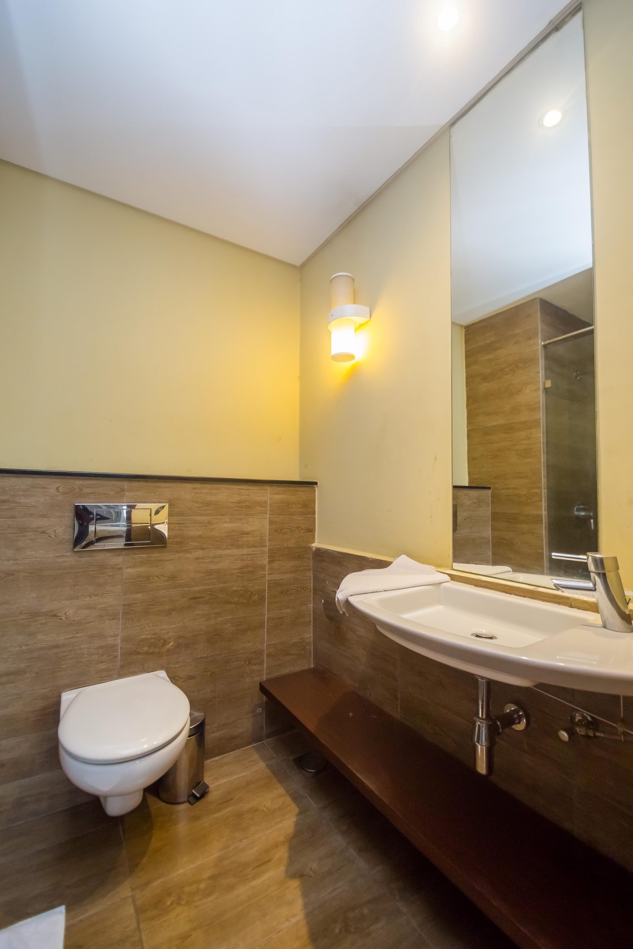 Taarifa Suites 102
