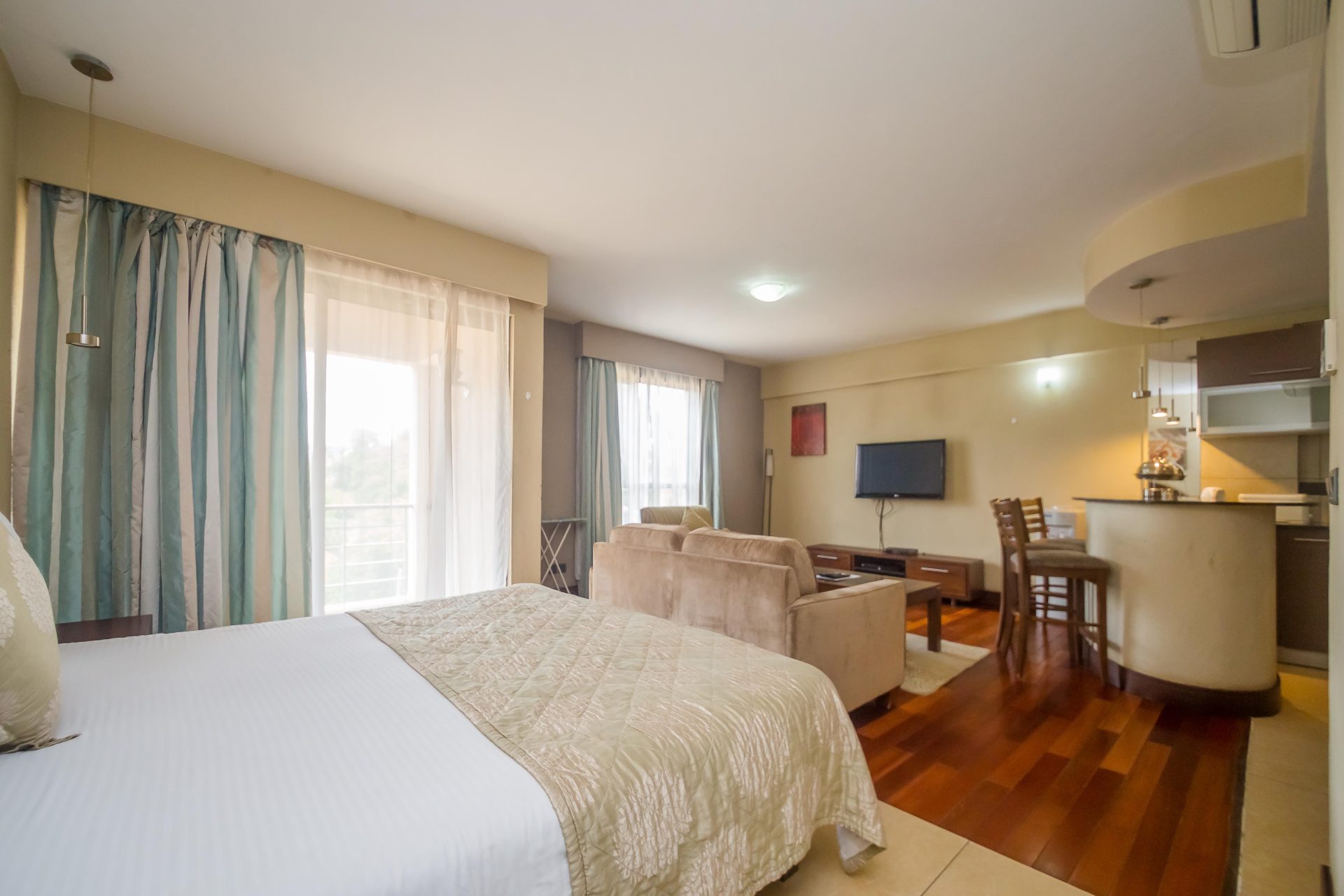Taarifa Suites 27