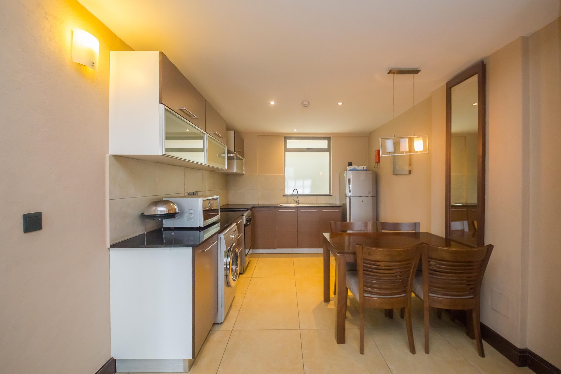 Taarifa Suites 62