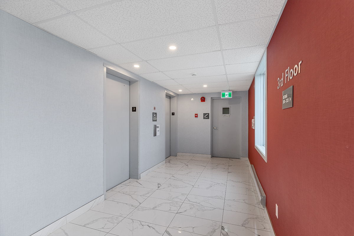 Emerald hotel & Suites 11