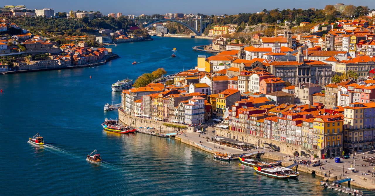 Top Porto Day Use Hotels Near the Airport for Stress-Free Layovers