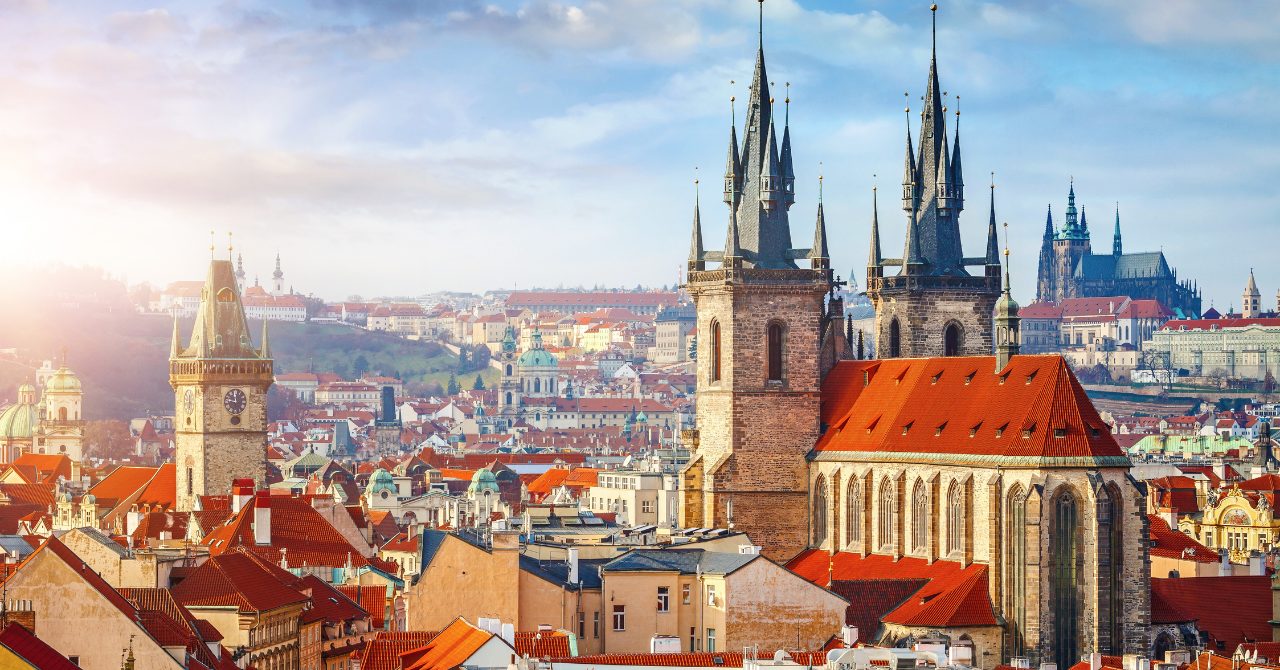Top Prague Day-Use Hotels for 3–8-Hour Layovers (2025 Traveler Guide)