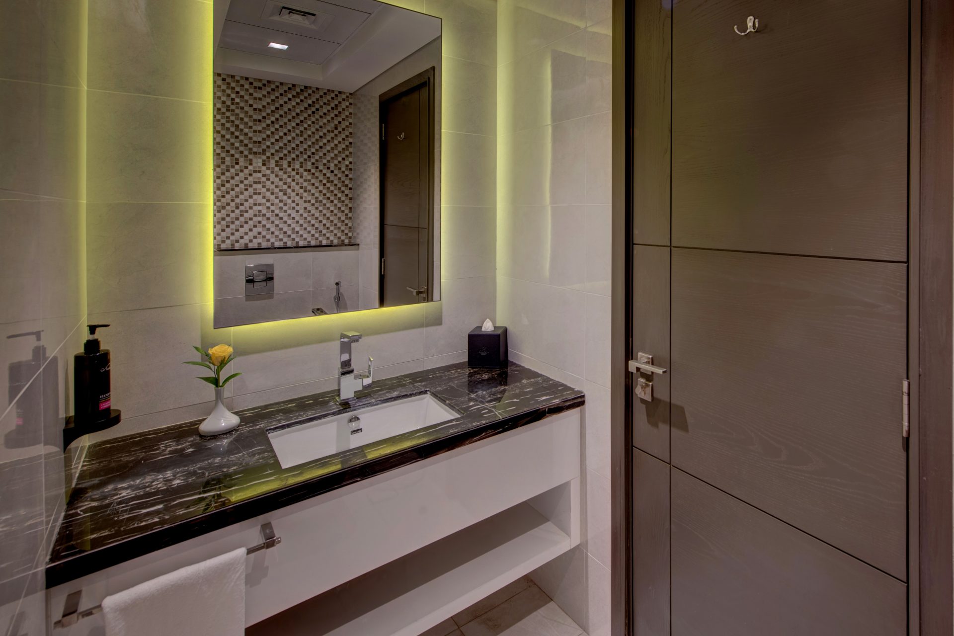 SUHA Mina Rashid Hotel Apartments 11
