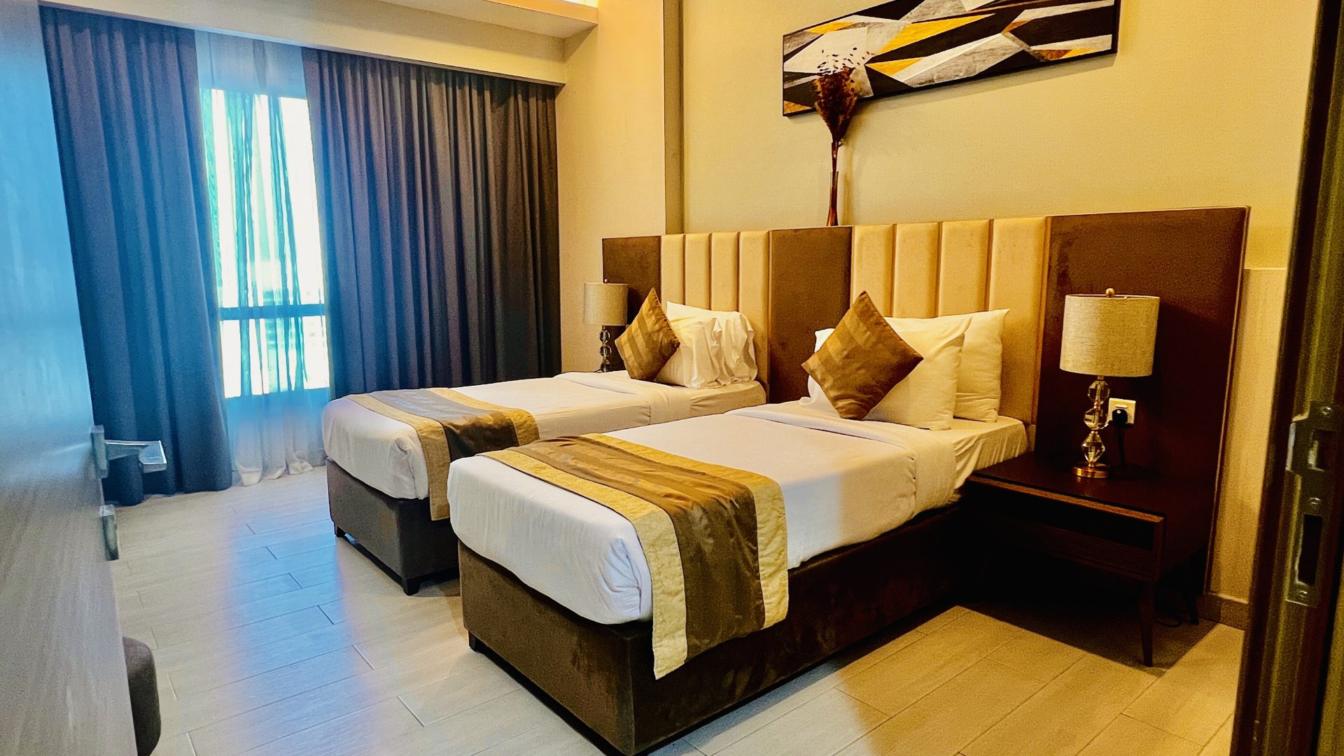 BW Suites & Spa 18