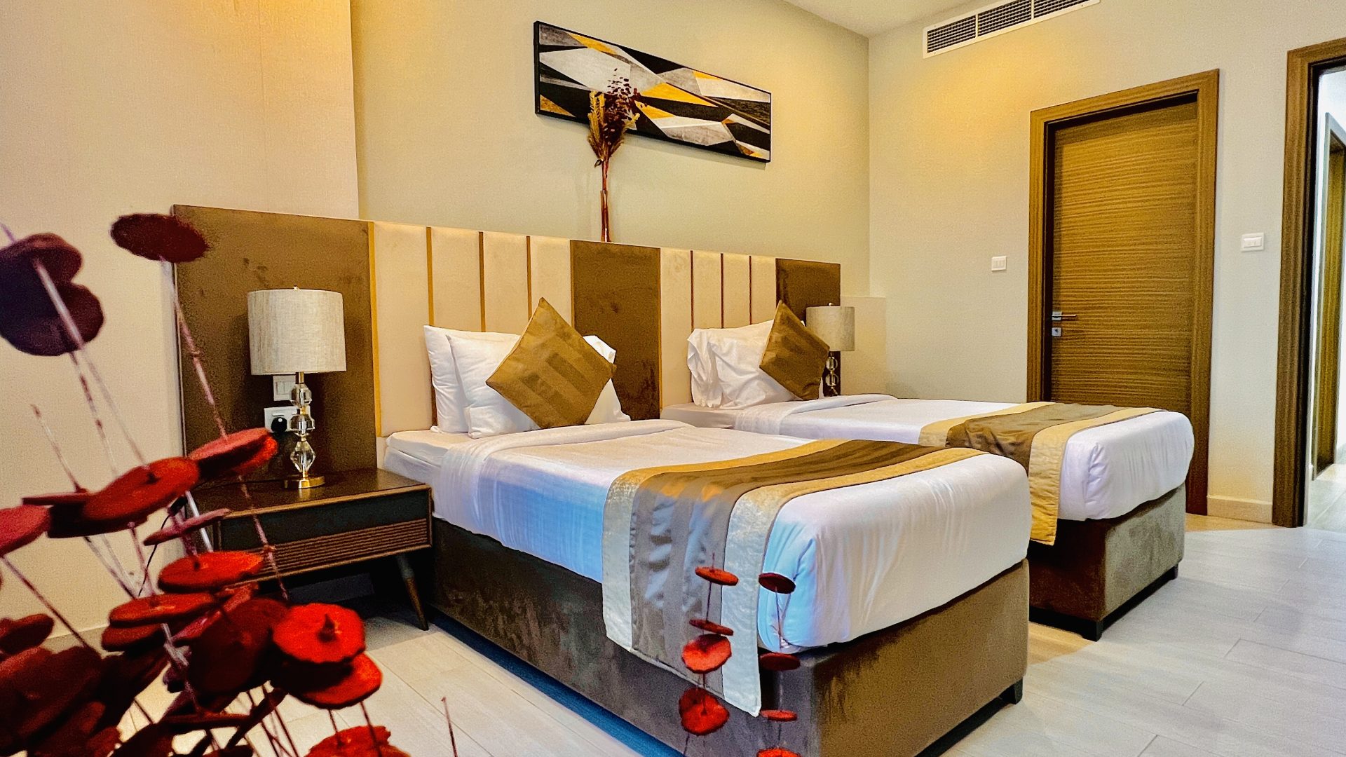 BW Suites & Spa 11